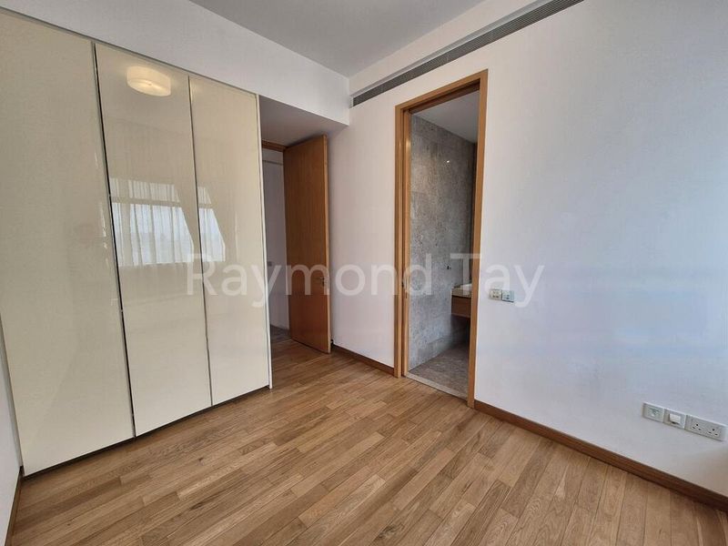 5 Bed Condo for Rent in  Nouvel 18 - Image 9